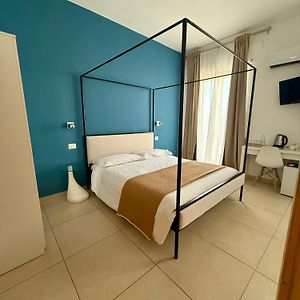 Les Chambres De Francoise Guest House